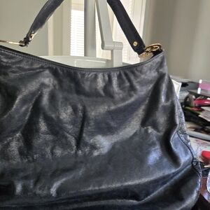 Elegant Black Leather Women's Bag